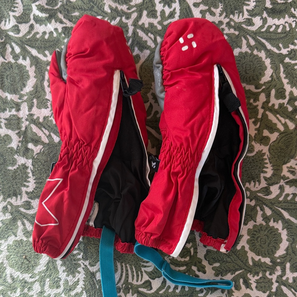 Skiset toddler/baby ski mittens. Size 2T
